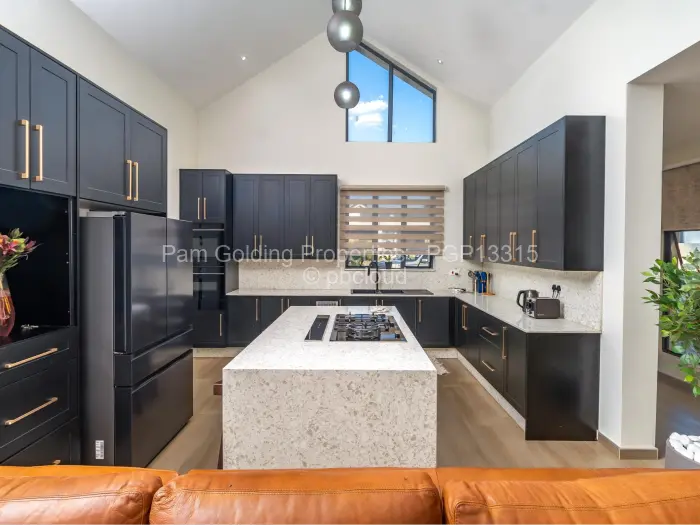 Townhouse/Cluster for Sale in Avondale West, Harare