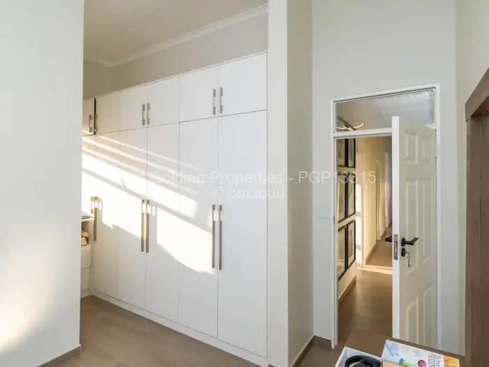 Townhouse/Cluster for Sale in Avondale West, Harare