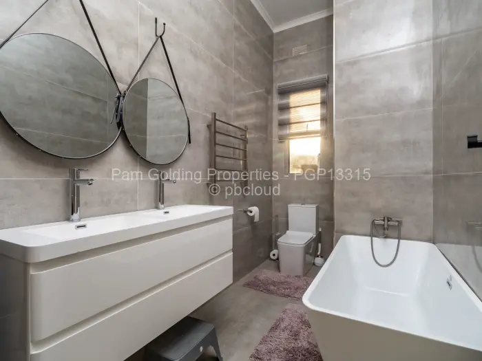 Townhouse/Cluster for Sale in Avondale West, Harare