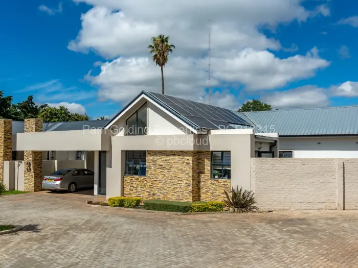 Townhouse/Cluster for Sale in Avondale West, Harare