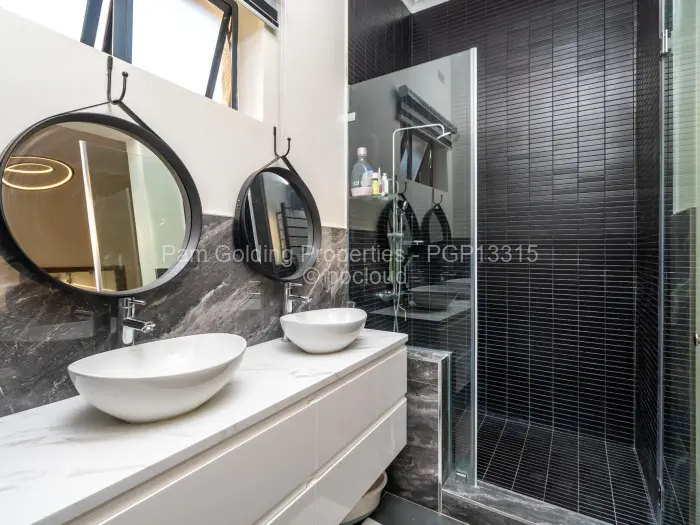 Townhouse/Cluster for Sale in Avondale West, Harare