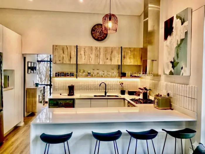 Townhouse/Cluster to Rent in Vainona, Harare