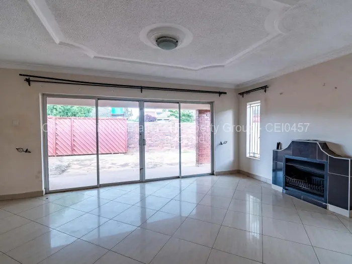 3 Bedroom House for Sale in Mainway Meadows, Harare