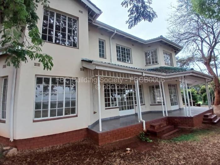 Townhouse/Cluster to Rent in Borrowdale Brooke, Harare