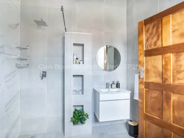 Townhouse/Cluster to Rent in Highlands