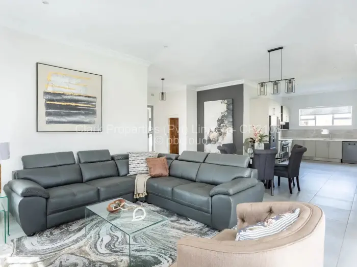 Townhouse/Cluster to Rent in Highlands