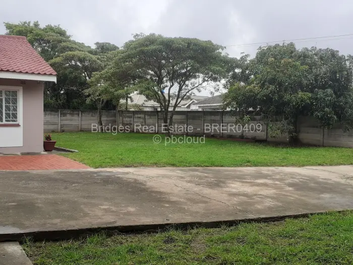 4 Bedroom House for Sale in Zimre Park, Harare
