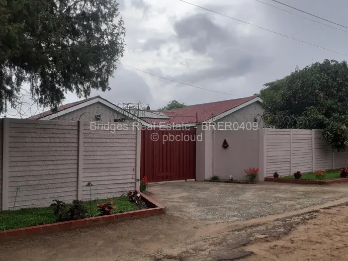 4 Bedroom House for Sale in Zimre Park, Harare