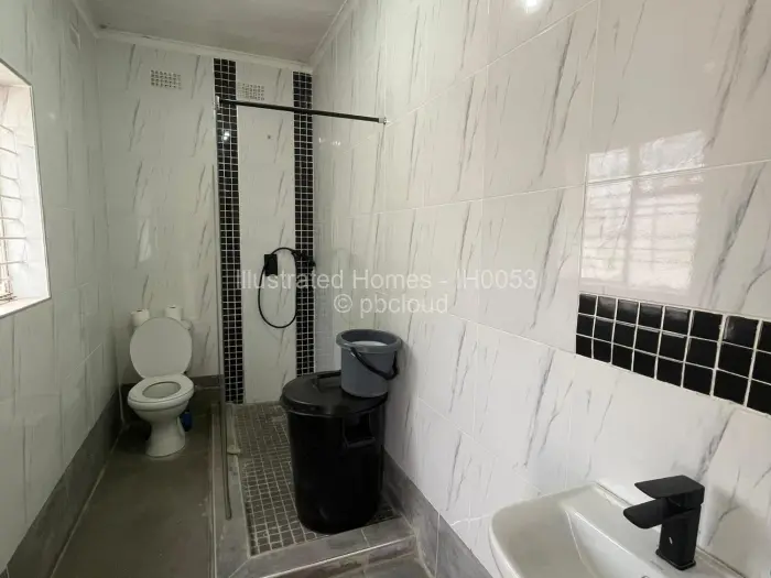 5 Bedroom House for Sale in Highfield, Harare