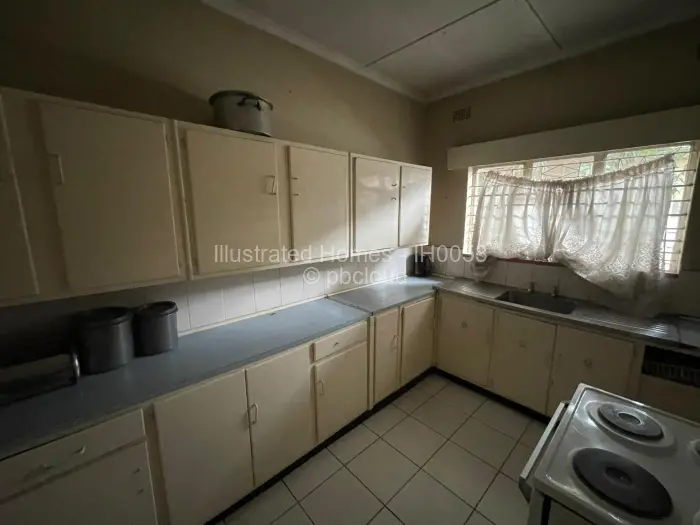 5 Bedroom House for Sale in Highfield, Harare