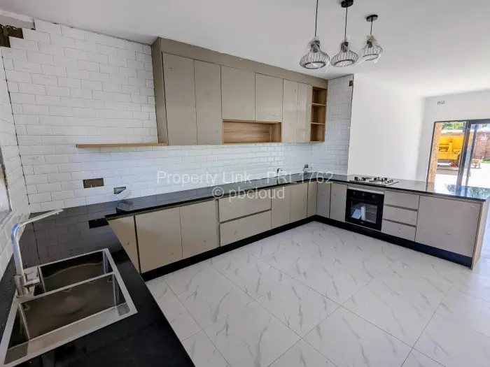 3 Bedroom Cottage/Garden Flat to Rent in Avondale West