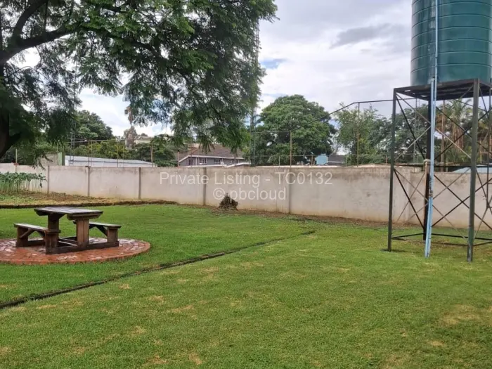 6 Bedroom House to Rent in Avondale West