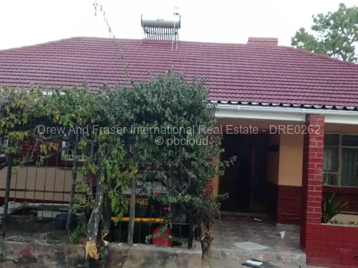 3 Bedroom House for Sale in Waterfalls, Harare
