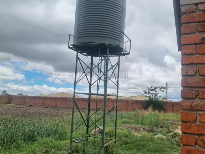 Retail/Shop for Sale in Chitungwiza, Chitungwiza