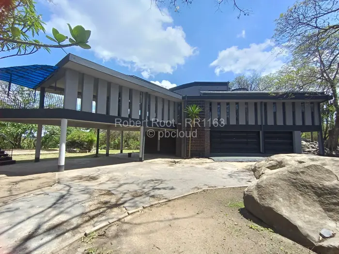 5 Bedroom House to Rent in Sentosa