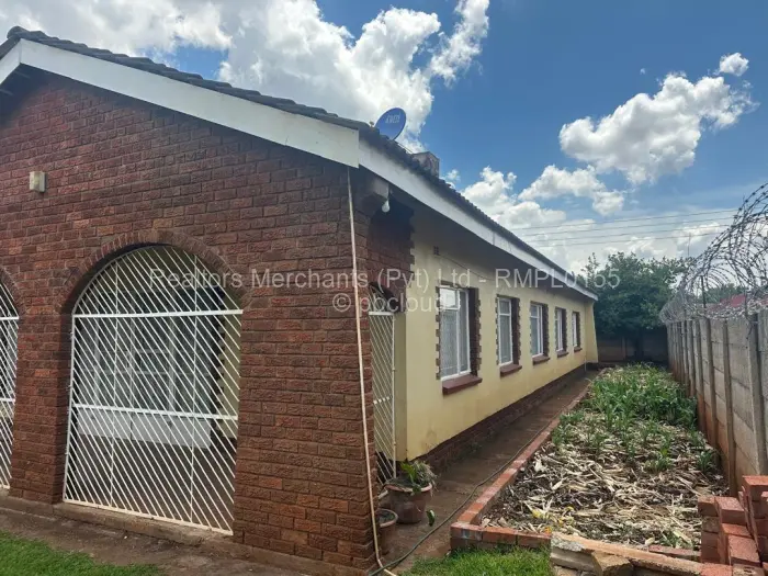 4 Bedroom House to Rent in Marlborough