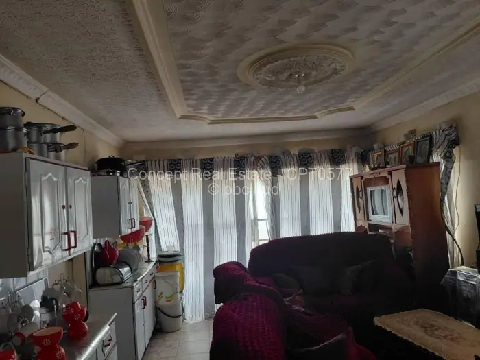 4 Bedroom House for Sale in Chitungwiza, Chitungwiza