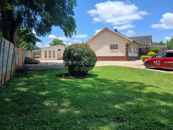 3 Bedroom House for Sale in Ilanda, Bulawayo
