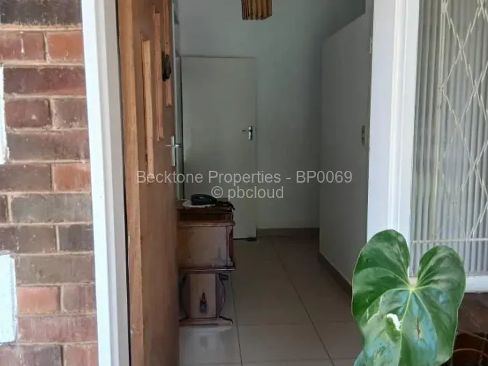 3 Bedroom House for Sale in Ilanda, Bulawayo