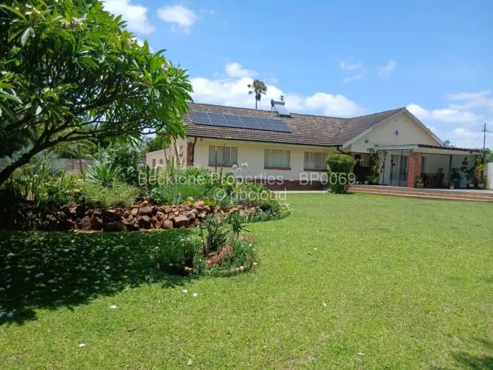 3 Bedroom House for Sale in Ilanda, Bulawayo