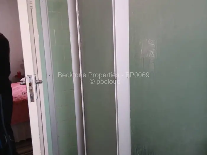 3 Bedroom House for Sale in Ilanda, Bulawayo