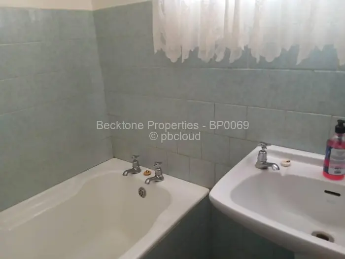 3 Bedroom House for Sale in Ilanda, Bulawayo