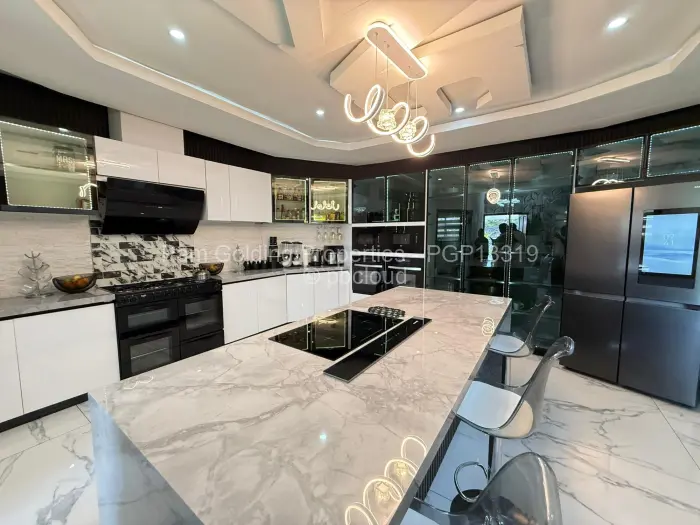 4 Bedroom House for Sale in Ilanda, Bulawayo