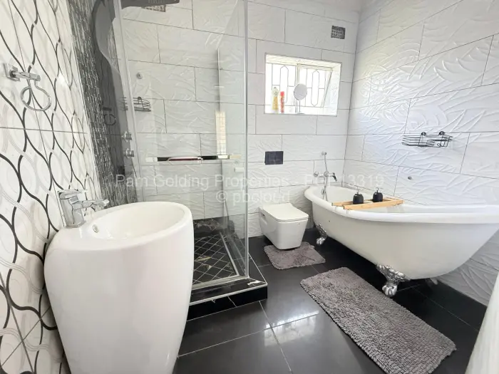 4 Bedroom House for Sale in Ilanda, Bulawayo