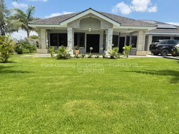 4 Bedroom House for Sale in Ilanda, Bulawayo
