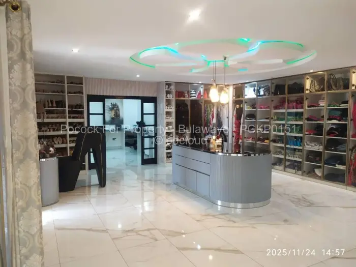 4 Bedroom House for Sale in Ilanda, Bulawayo