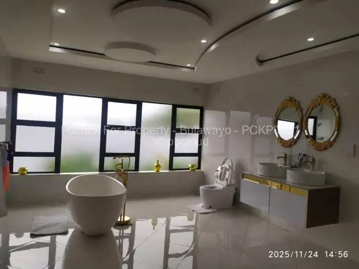 4 Bedroom House for Sale in Ilanda, Bulawayo