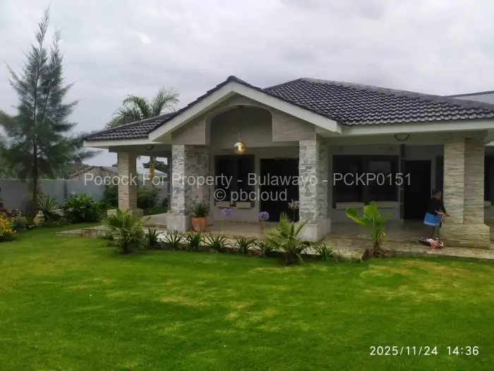 4 Bedroom House for Sale in Ilanda, Bulawayo