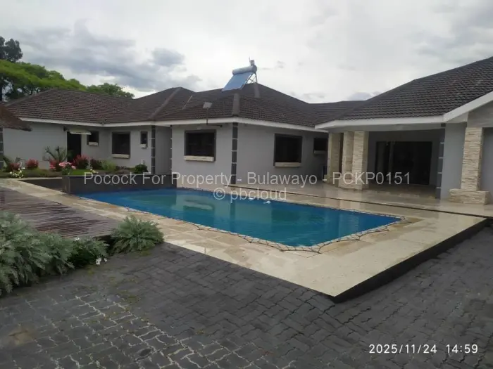 4 Bedroom House for Sale in Ilanda, Bulawayo