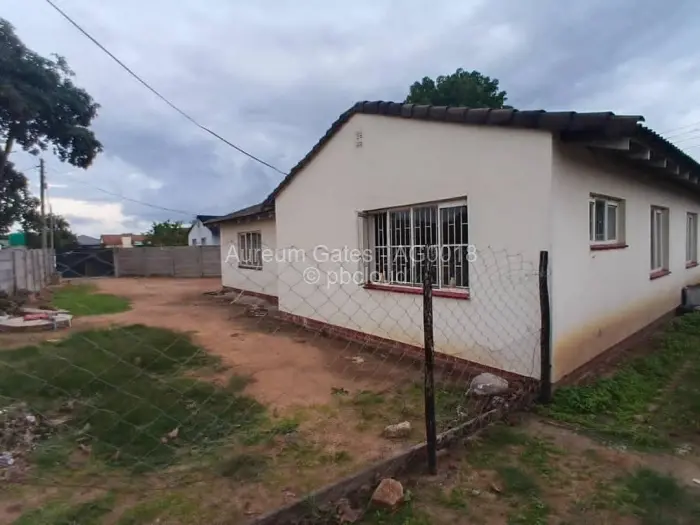 3 Bedroom House for Sale in Msasa Park, Harare