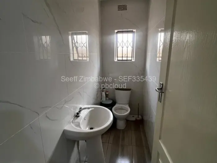 4 Bedroom House to Rent in Marimba Park