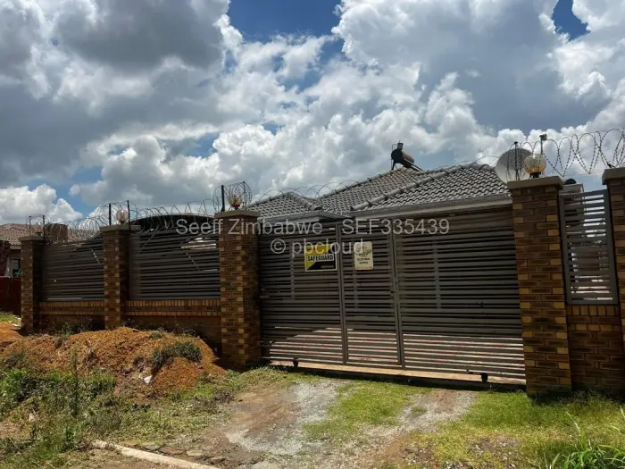 4 Bedroom House to Rent in Marimba Park