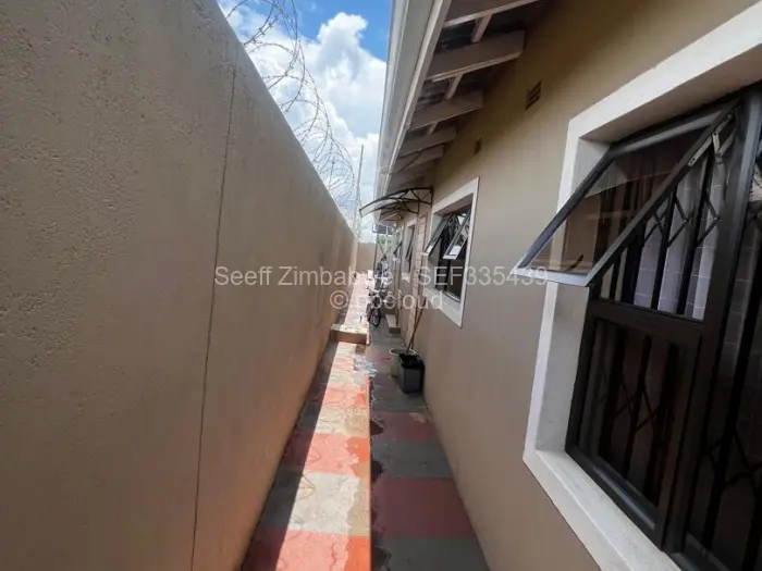 4 Bedroom House to Rent in Marimba Park