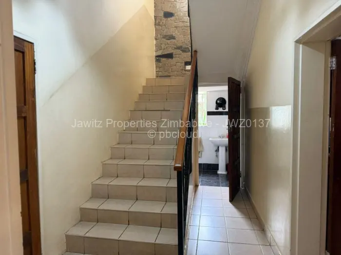 6 Bedroom House for Sale in Gunhill, Harare