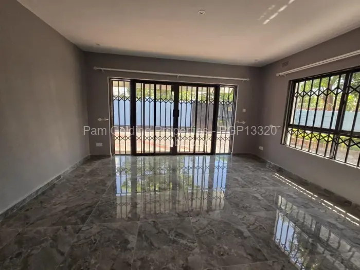 Townhouse/Cluster to Rent in Waterfalls