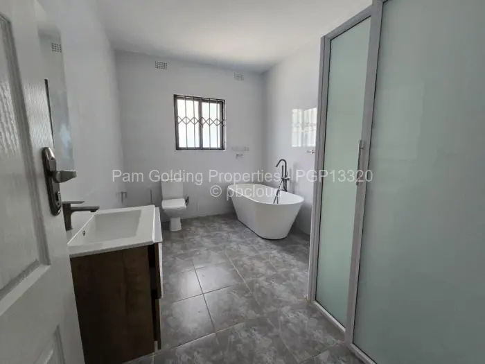 Townhouse/Cluster to Rent in Waterfalls