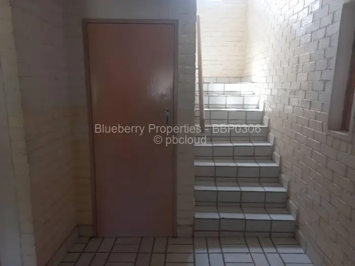 2 Bedroom Cottage/Garden Flat to Rent in Marlborough, Harare