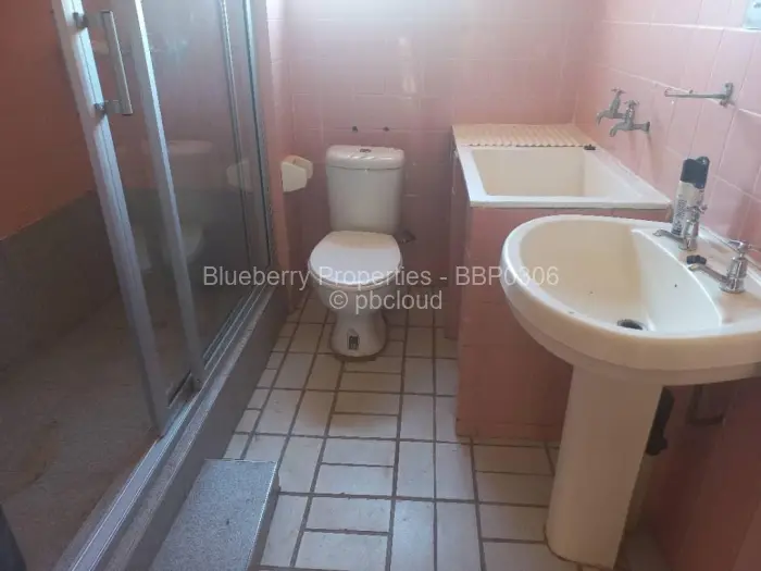 2 Bedroom Cottage/Garden Flat to Rent in Marlborough, Harare