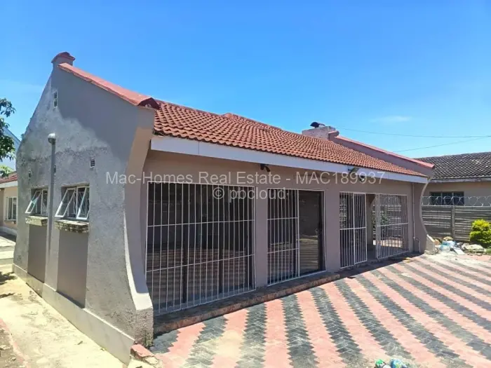 4 Bedroom House for Sale in Marlborough, Harare