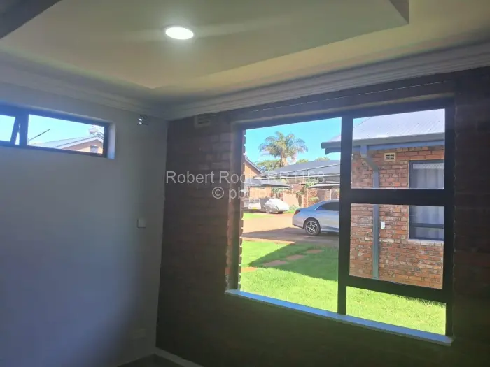 Townhouse/Cluster for Sale in Greendale North, Harare