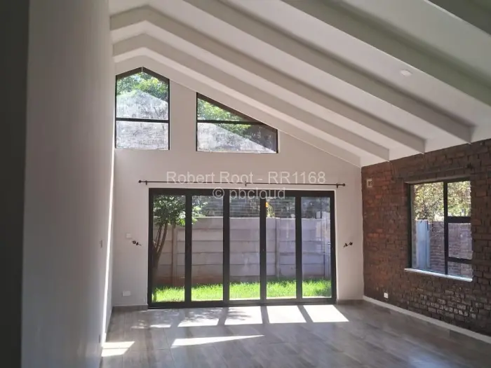 Townhouse/Cluster for Sale in Greendale North, Harare