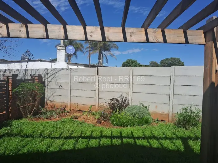Townhouse/Cluster for Sale in Greendale North, Harare