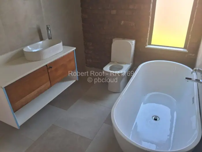 Townhouse/Cluster for Sale in Greendale North, Harare