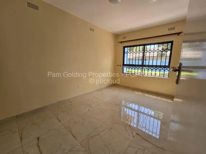 Flat/Apartment to Rent in Waterfalls