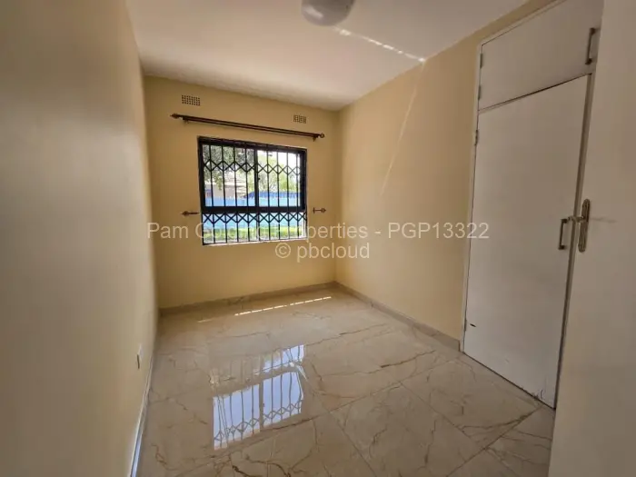 Flat/Apartment to Rent in Waterfalls