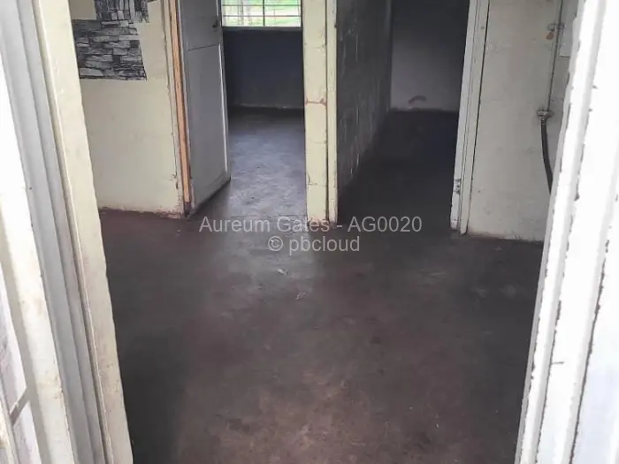 1 Bedroom House for Sale in Mufakose, Harare